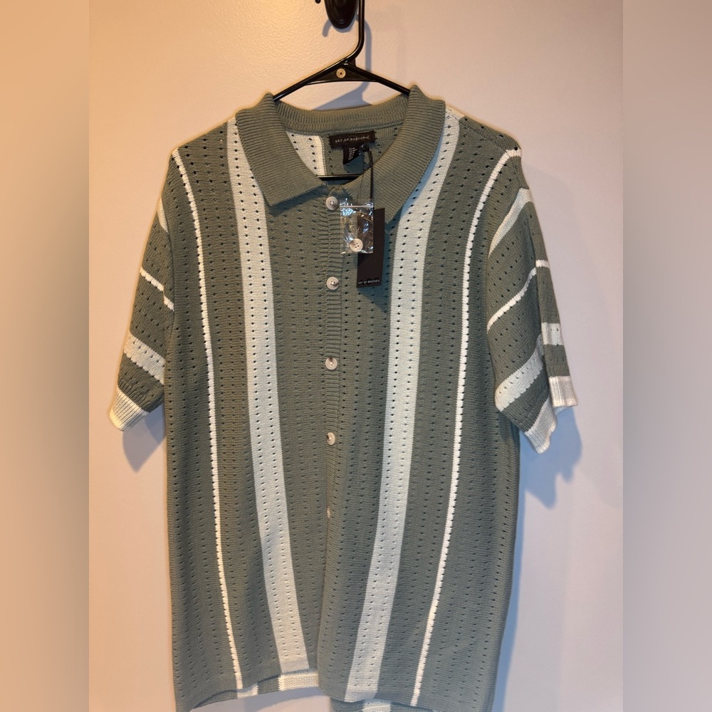 Men's Green and White Casual Button Down Shirt
